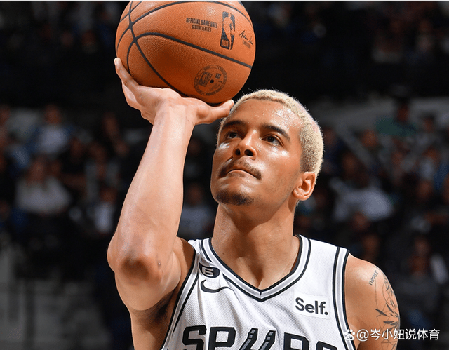 包含全明星赛今晚走向成谜,里昂造点机会,目标明确,年轻球员得到机会的词条 包含全明星赛今晚走向成谜,里昂造点机会,目标明确,年轻球员得到机会的词条